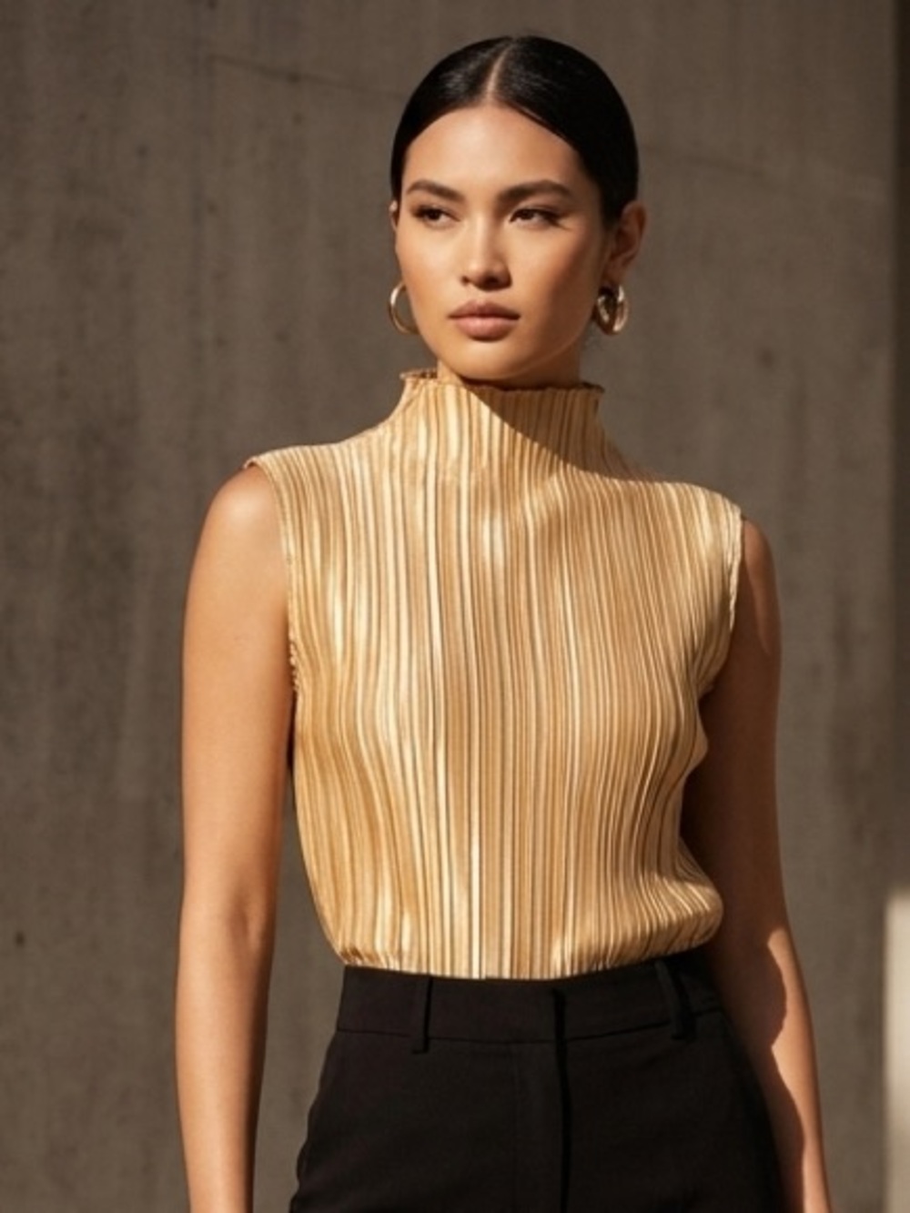 Vintage Gold Pleated Sleeveless Turtleneck Top Metallic Disco Liquid Y2K Holiday